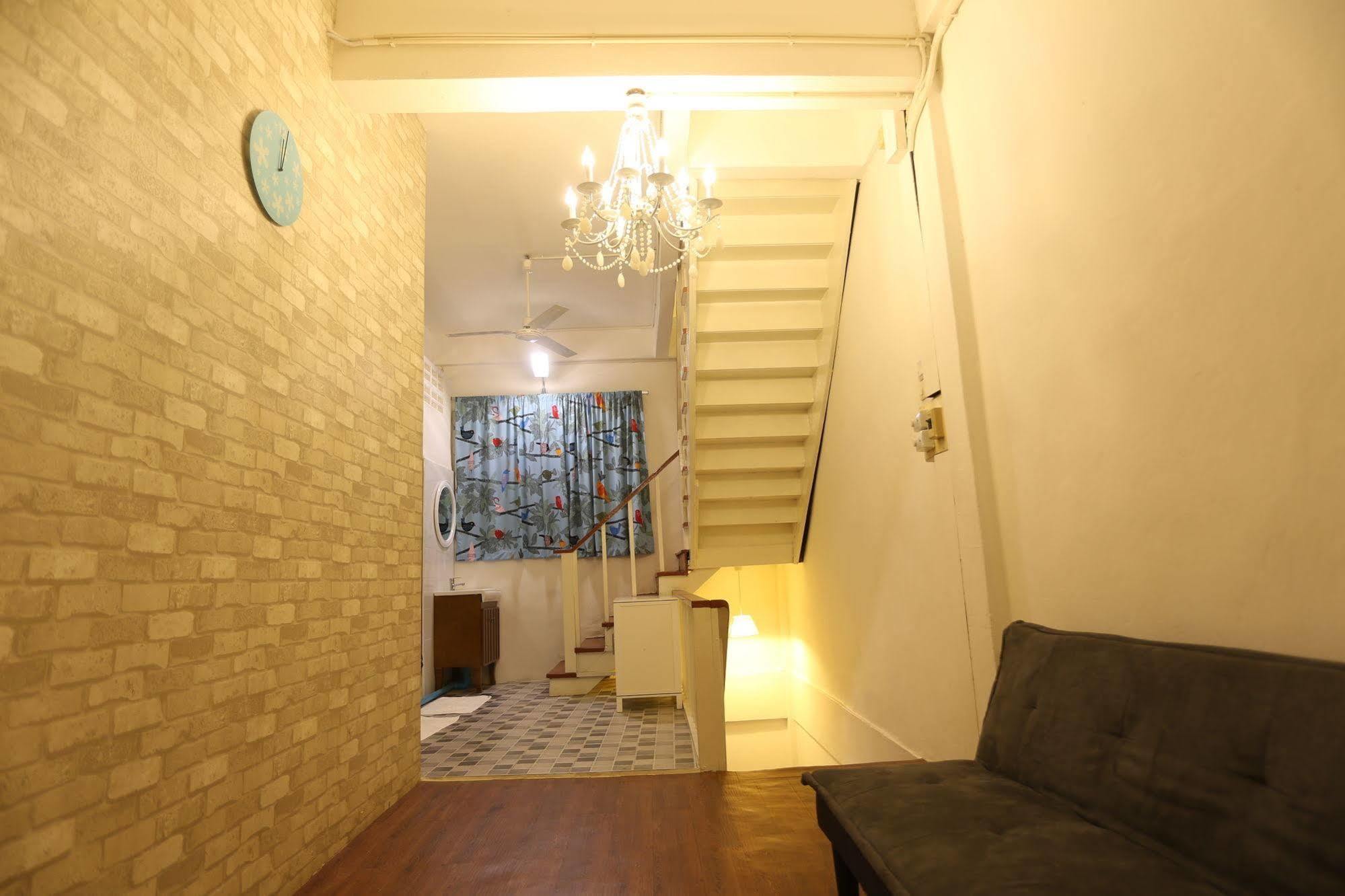 Blue Jasmine Hostel Банкок Екстериор снимка