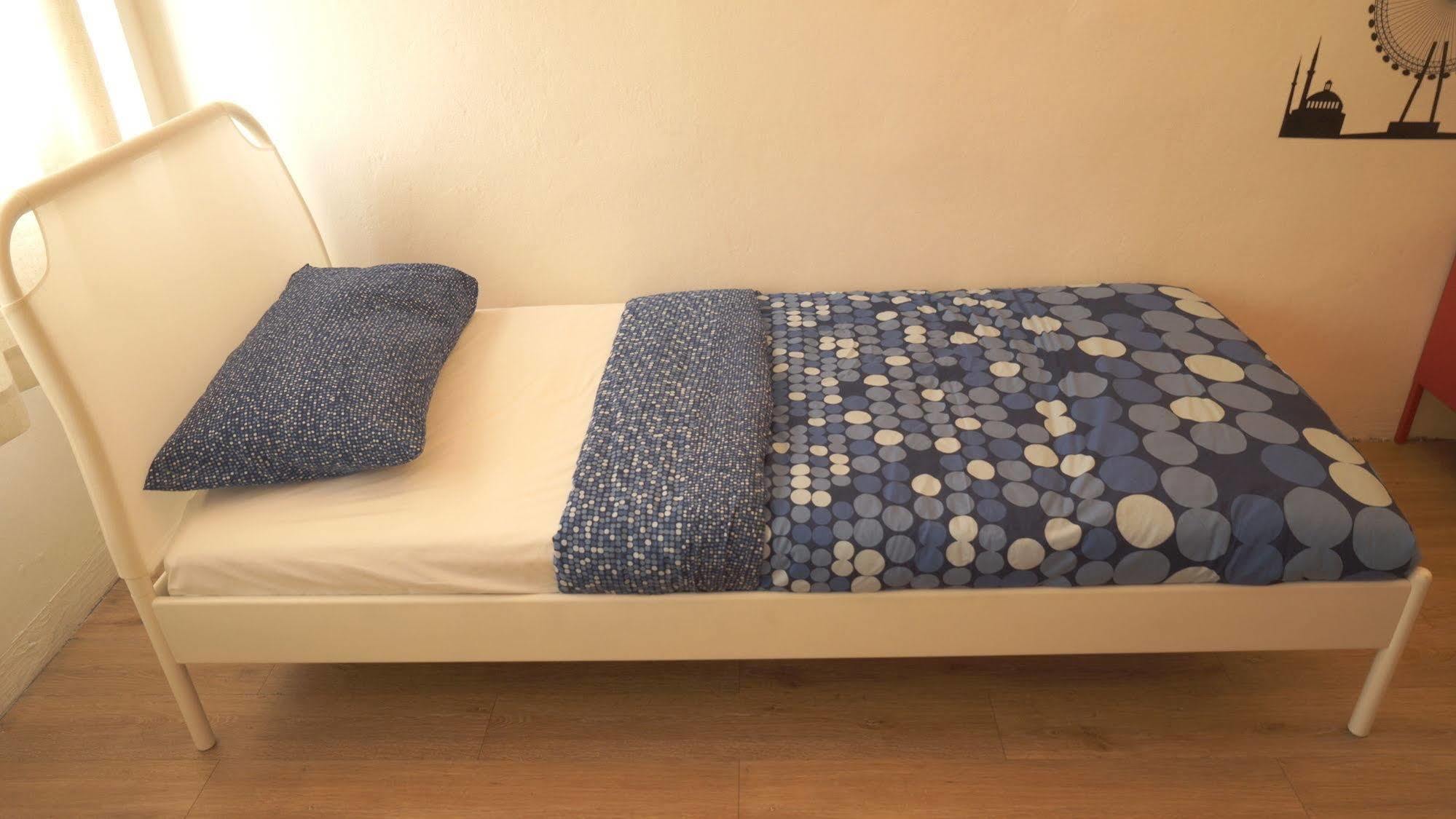 Blue Jasmine Hostel Банкок Екстериор снимка